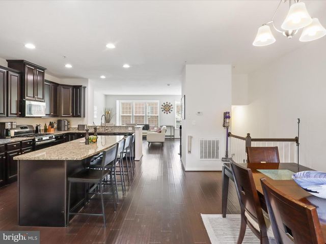 908 EVERS AVE, Capitol Heights, MD 20743