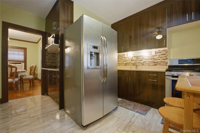 969 Gabriel Avenue, Franklin Square, NY 11010