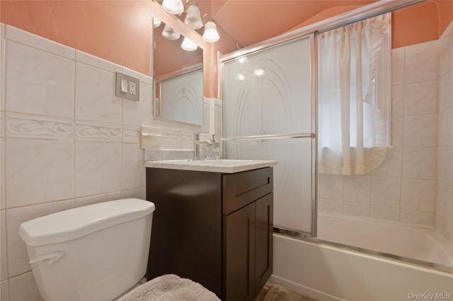 969 Gabriel Avenue, Franklin Square, NY 11010
