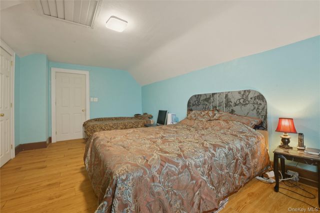 969 Gabriel Avenue, Franklin Square, NY 11010