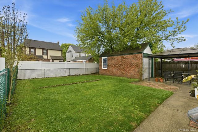 969 Gabriel Avenue, Franklin Square, NY 11010