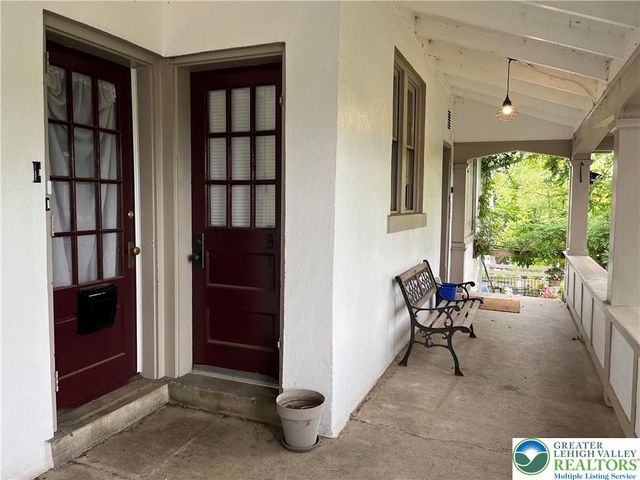 2110 West Walnut Street E, Allentown City, PA 18104