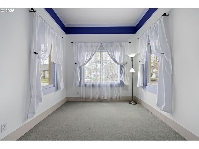 646 B St, Springfield, OR 97477