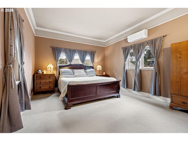 646 B St, Springfield, OR 97477