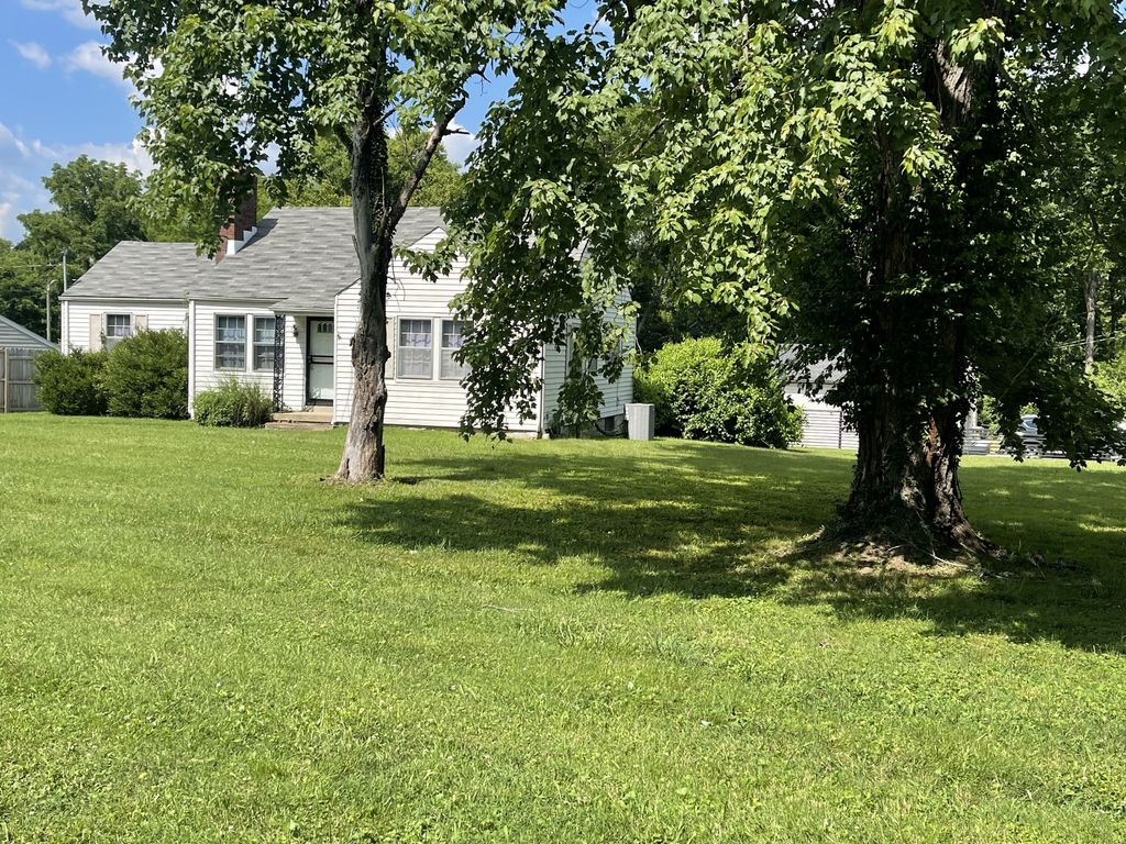 4800 Tanglewood Dr, Nashville, TN 37216