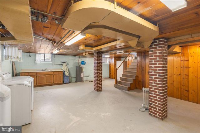 312 SHAWNEE AVE, Winchester, VA 22601