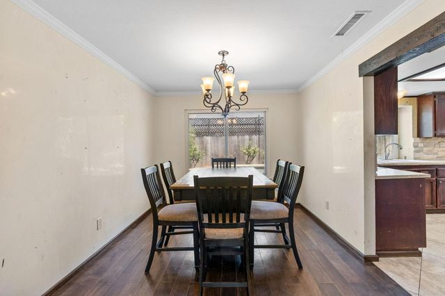 2202 E Chennault Avenue, Fresno, CA 93720