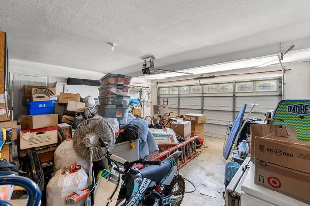 2202 E Chennault Avenue, Fresno, CA 93720