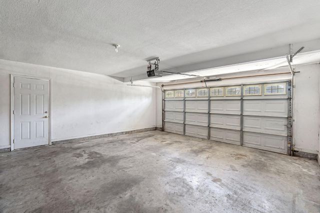 2202 E Chennault Avenue, Fresno, CA 93720