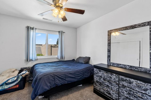 2202 E Chennault Avenue, Fresno, CA 93720