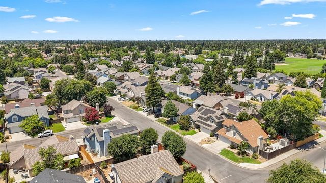2202 E Chennault Avenue, Fresno, CA 93720