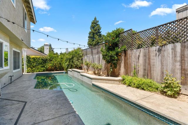 2202 E Chennault Avenue, Fresno, CA 93720