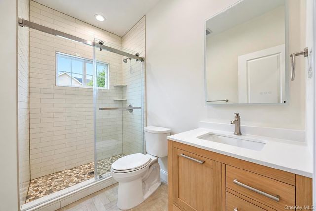 89 West Avenue, Hicksville, NY 11801