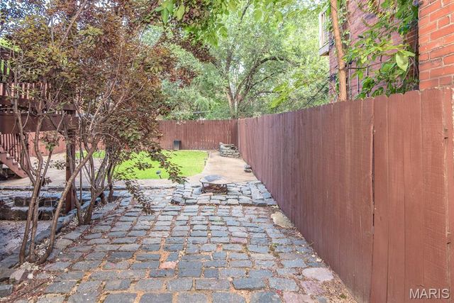 3712 S Jefferson Avenue, St Louis, MO 63118