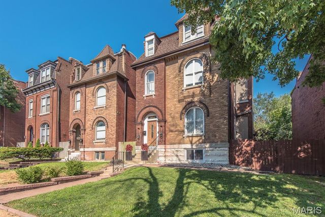 3712 S Jefferson Avenue, St Louis, MO 63118