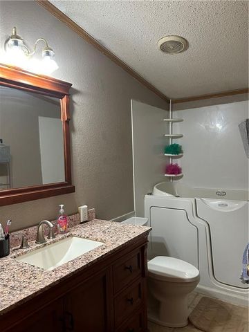 28846 251st Street, Easton, KS 66020