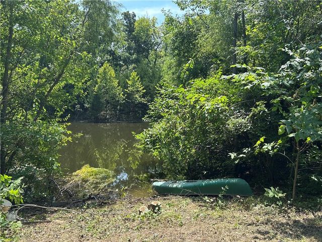 28846 251st Street, Easton, KS 66020