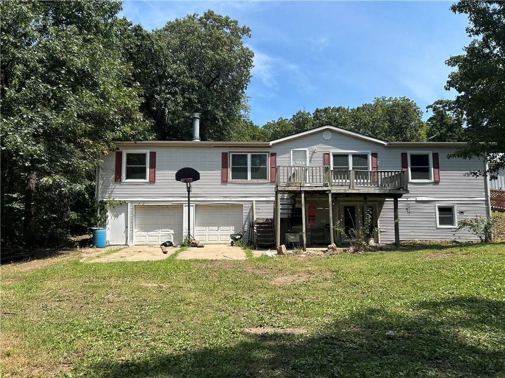 28846 251st Street, Easton, KS 66020