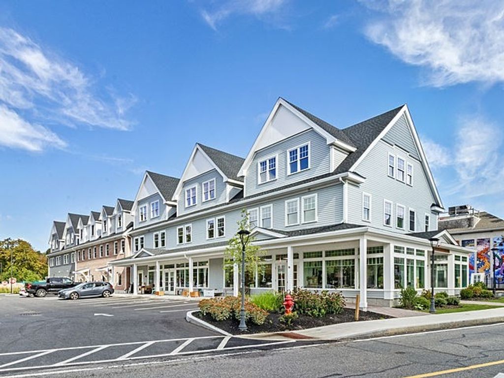 1 Pleasant St 201, Cohasset, MA 02025