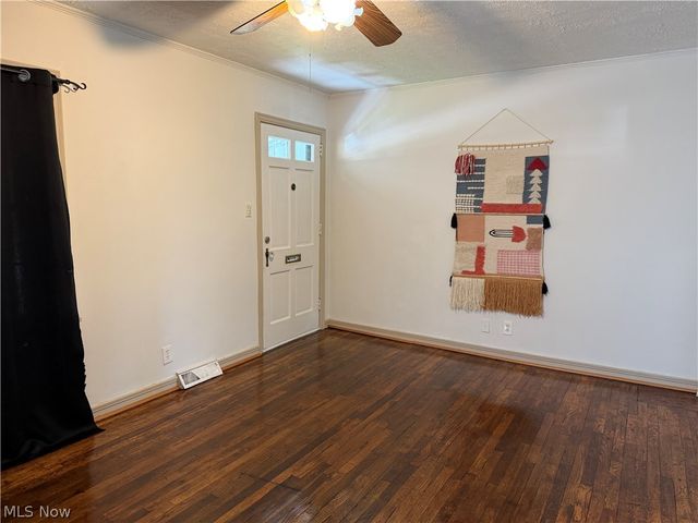 438 Grant Street, Mcdonald, OH 44437