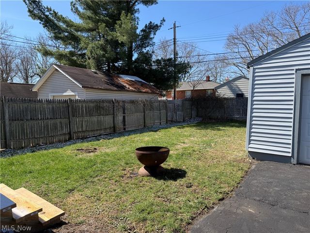 438 Grant Street, Mcdonald, OH 44437