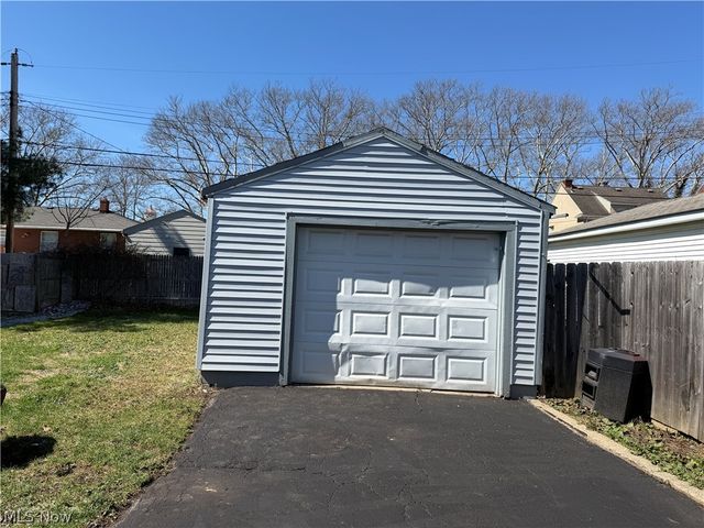438 Grant Street, Mcdonald, OH 44437