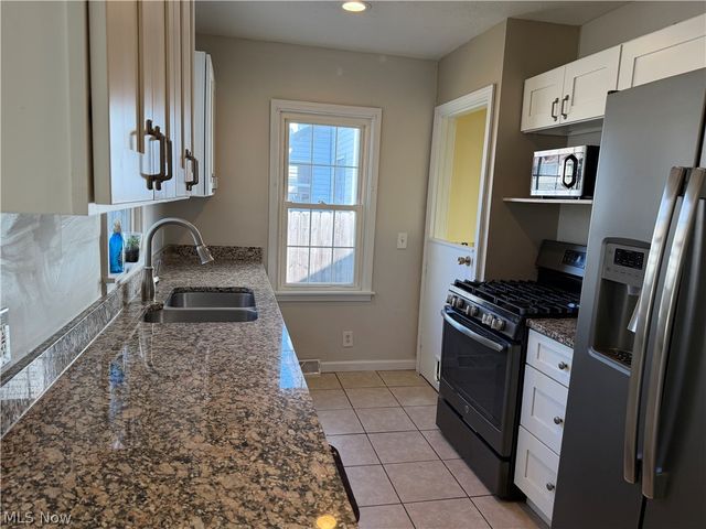 438 Grant Street, Mcdonald, OH 44437