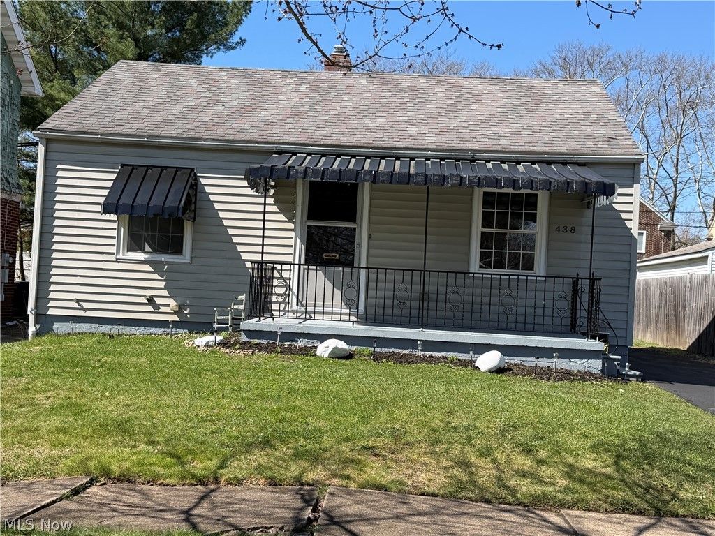 438 Grant Street, Mcdonald, OH 44437