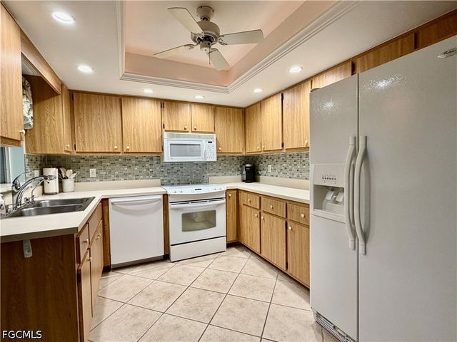 3437 Clubview DR, North Fort Myers, FL 33917