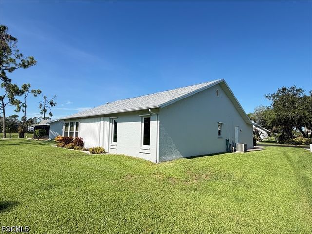 3437 Clubview DR, North Fort Myers, FL 33917
