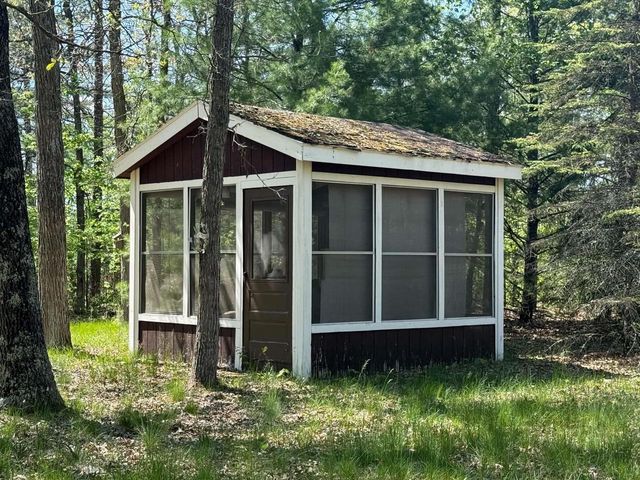 1310 S Cree Drive, Friendship, WI 53934