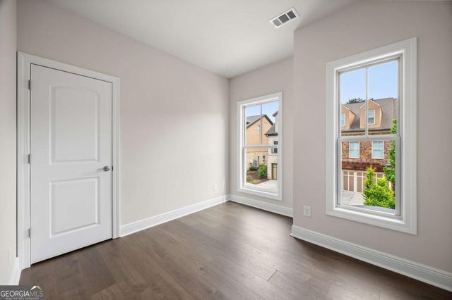 118 Via Roma, Woodstock, GA 30188