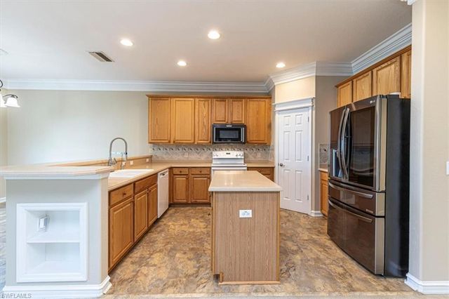 2772 Orange Grove TRL, Naples, FL 34120