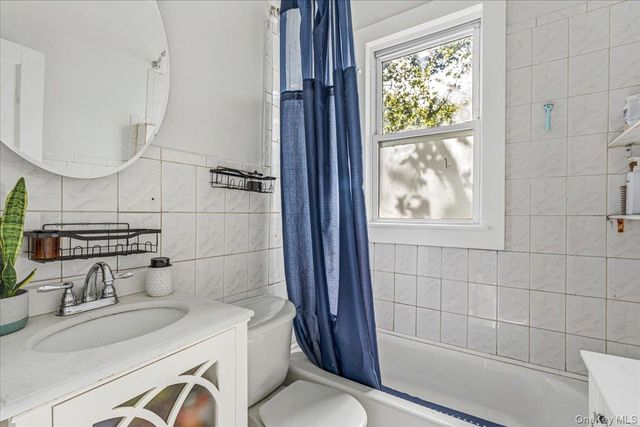 70-03 37th Avenue, Jackson Heights, NY 11372