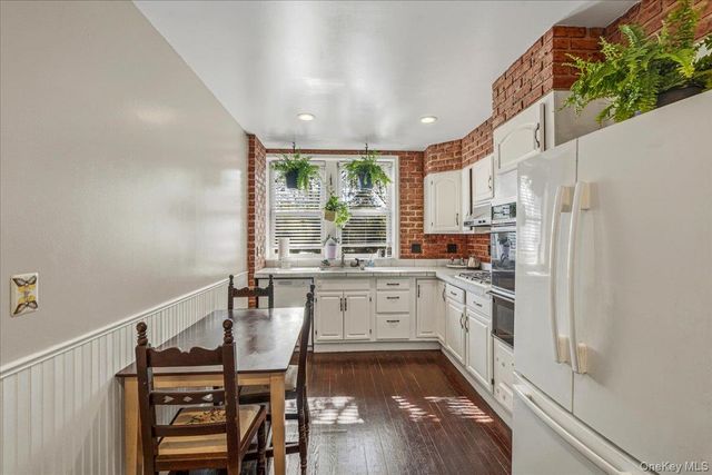 70-03 37th Avenue, Jackson Heights, NY 11372