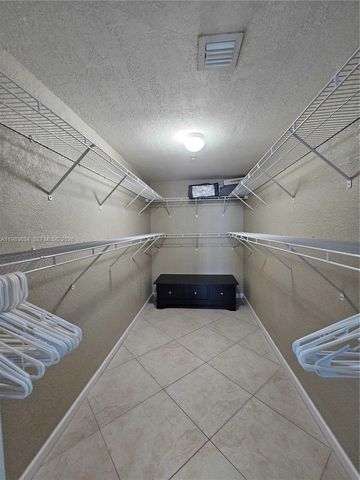 2501 S OCEAN DR 411, Hollywood, FL 33019