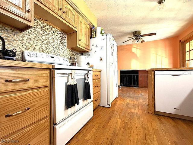 737 Dunny Avenue, Sheffield Lake, OH 44054