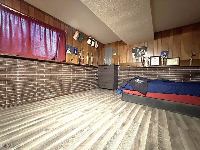 737 Dunny Avenue, Sheffield Lake, OH 44054