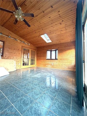 737 Dunny Avenue, Sheffield Lake, OH 44054