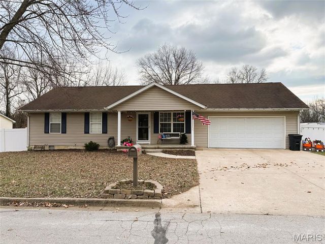 14 Dogwood Court, Montgomery City, MO 63361