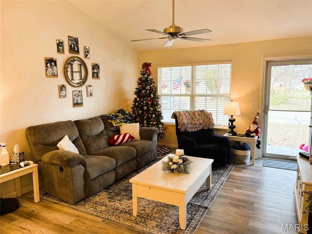 14 Dogwood Court, Montgomery City, MO 63361