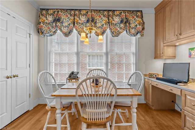 1513 Bordeaux PL, Norfolk, VA 23509