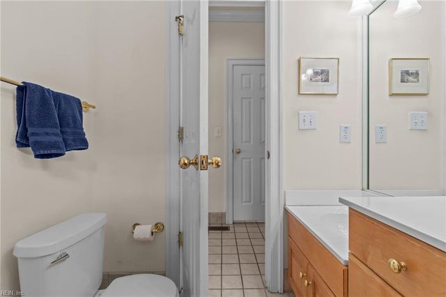 1513 Bordeaux PL, Norfolk, VA 23509