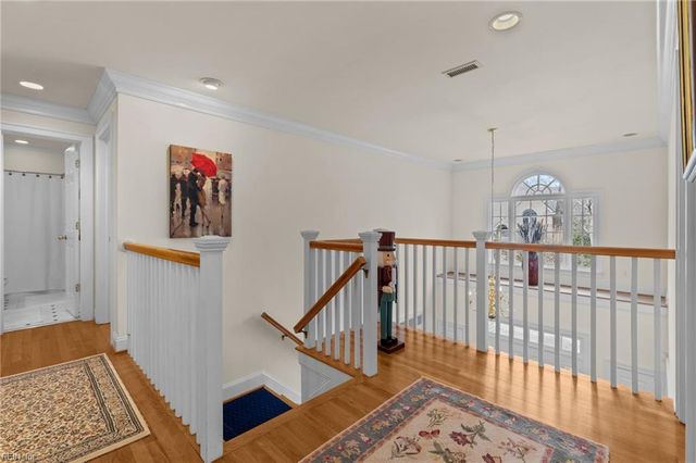 1513 Bordeaux PL, Norfolk, VA 23509