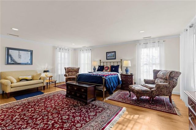 1513 Bordeaux PL, Norfolk, VA 23509