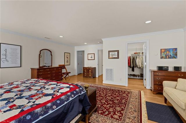 1513 Bordeaux PL, Norfolk, VA 23509