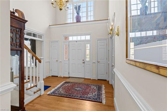 1513 Bordeaux PL, Norfolk, VA 23509