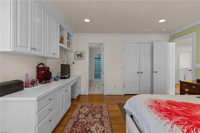 1513 Bordeaux PL, Norfolk, VA 23509