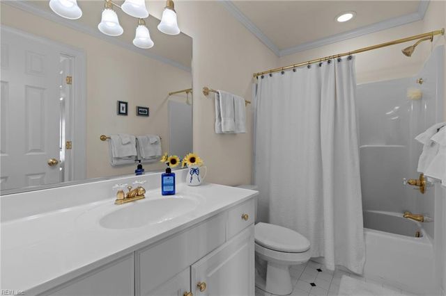 1513 Bordeaux PL, Norfolk, VA 23509