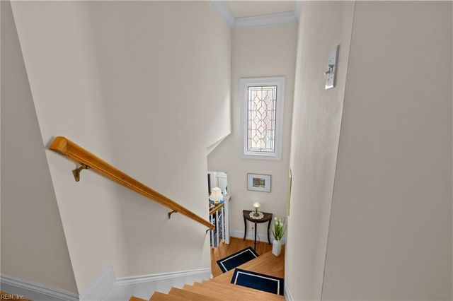 1513 Bordeaux PL, Norfolk, VA 23509